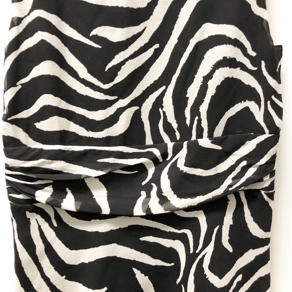 WHBM Sleeveless Blouse, Size Medium - Picture 4 of 5